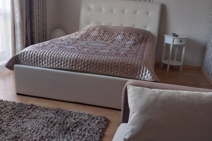 ОГРОМНАЯ 4-Х КОМН.КВАРТИРА.ЦЕНТР.ИЗОЛИР.КОМНАТЫ